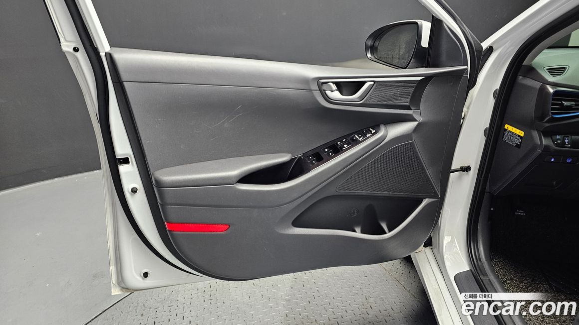 Hyundai Ioniq 2017