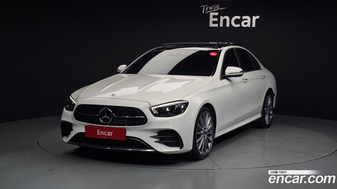 Mercedes-Benz E-Class 2022
