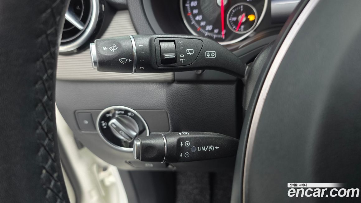 Mercedes-Benz B-Class 2018