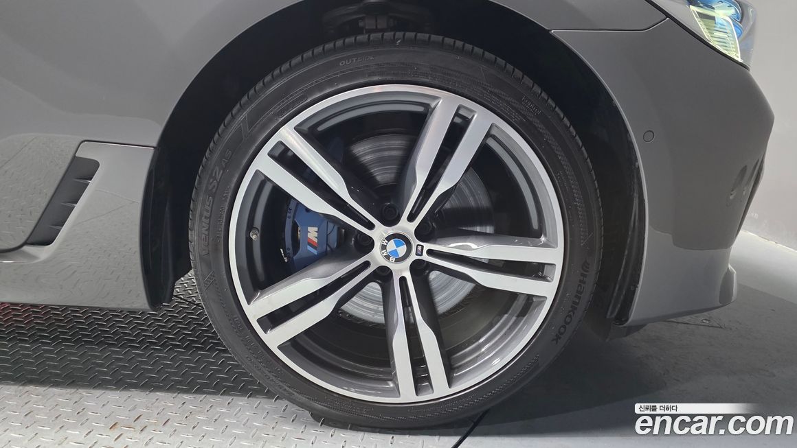 BMW Gran Turismo 2021