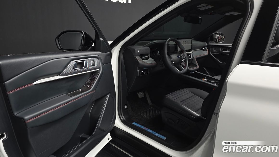 Ford Explorer 2025