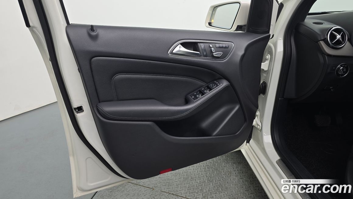 Mercedes-Benz B-Class 2018