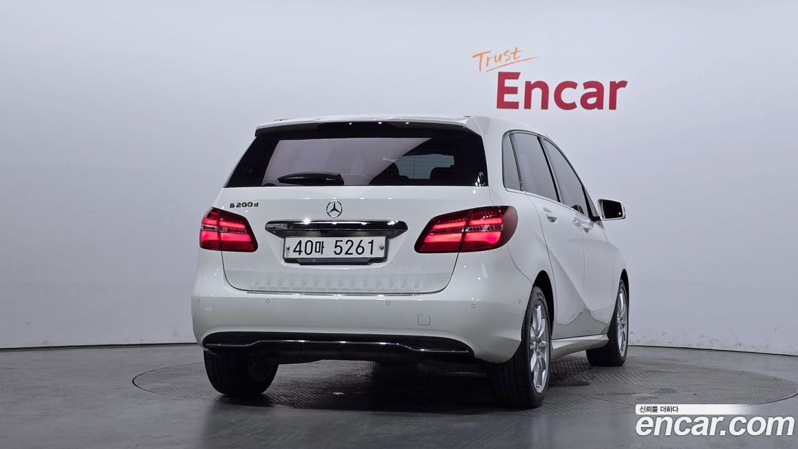 Mercedes-Benz B-Class 2018