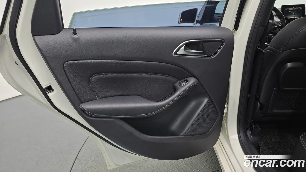 Mercedes-Benz B-Class 2018