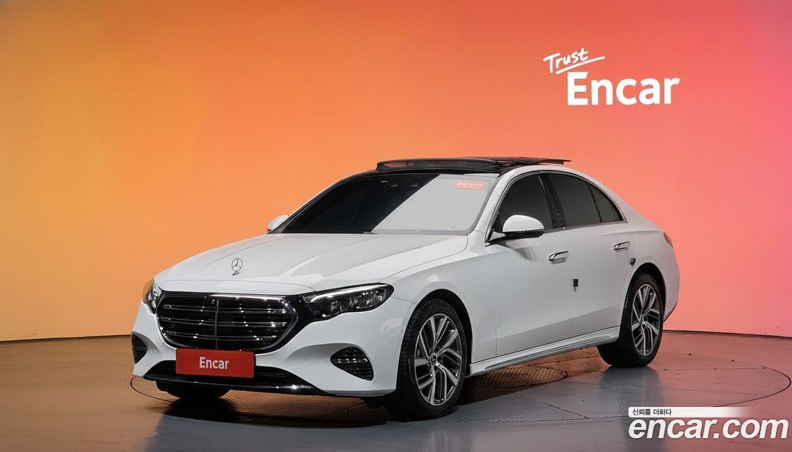 Mercedes-Benz E-Class 2024