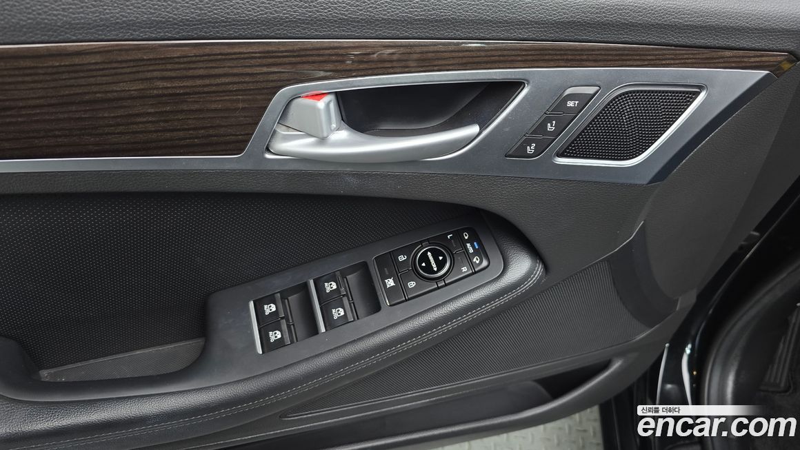 Genesis G80 2017