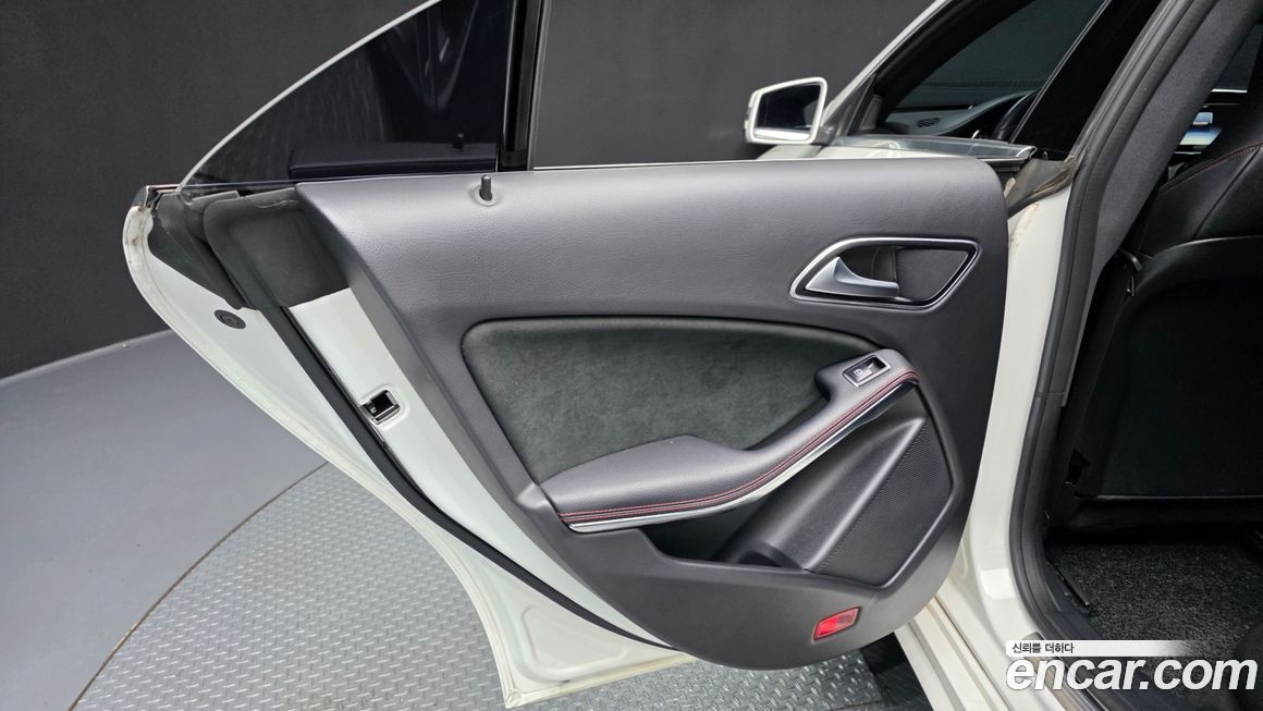 Mercedes-Benz CLA-Class 2018
