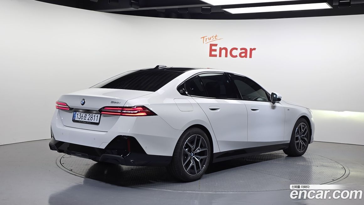 BMW 5-Series 2025