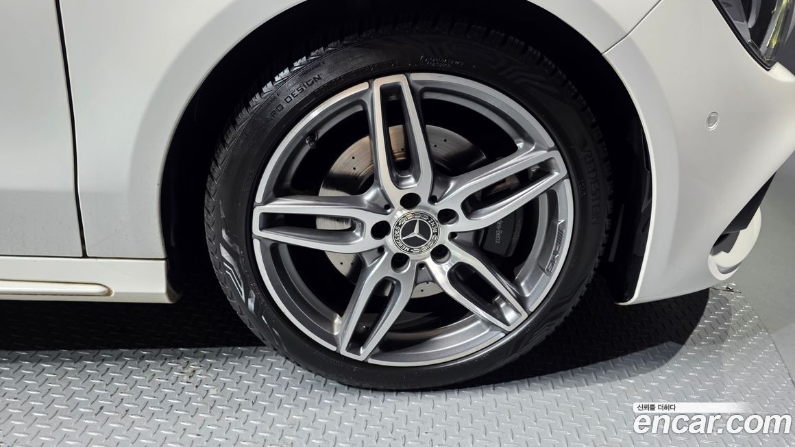 Mercedes-Benz CLA-Class 2018