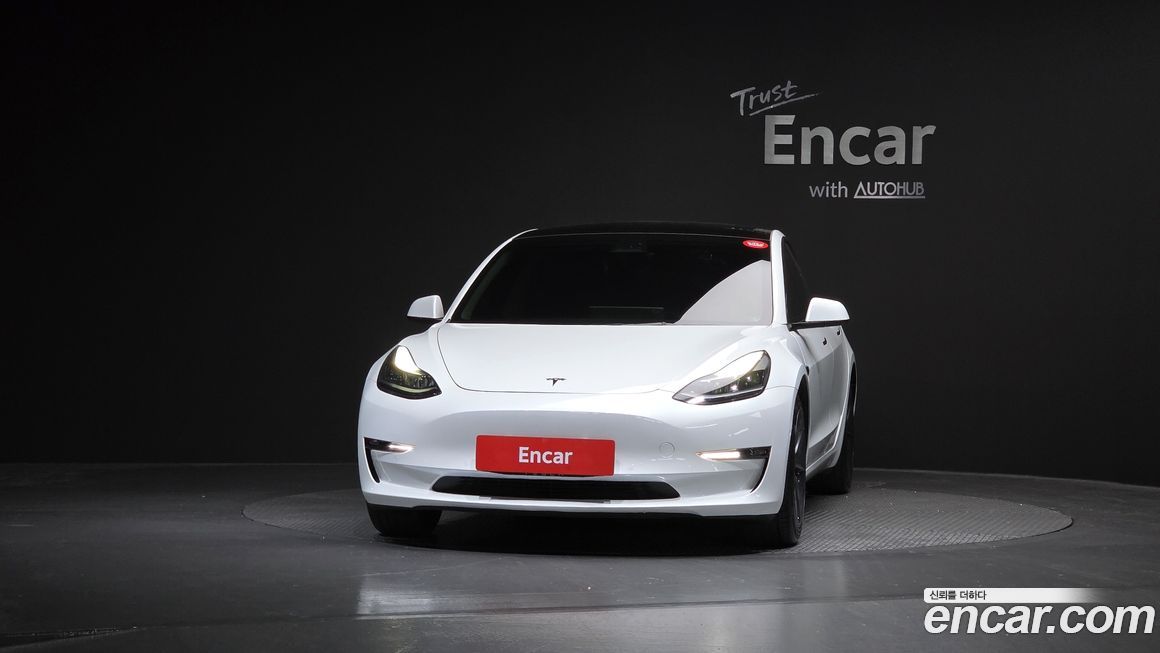Tesla Model 3 2022