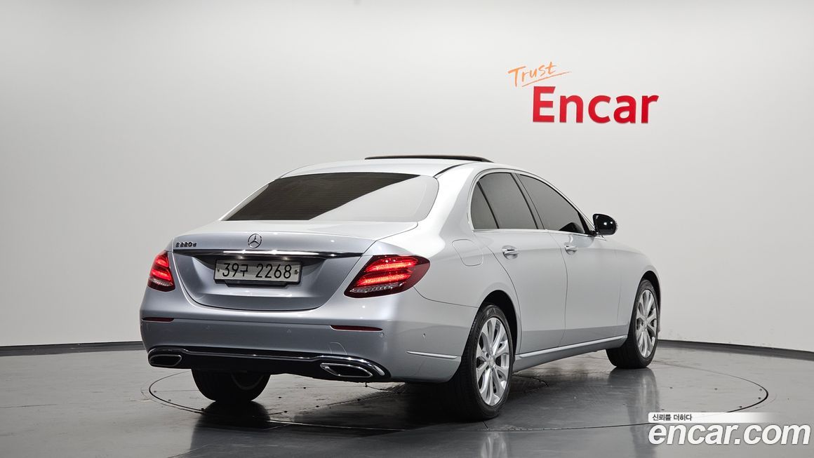 Mercedes-Benz E-Class 2017