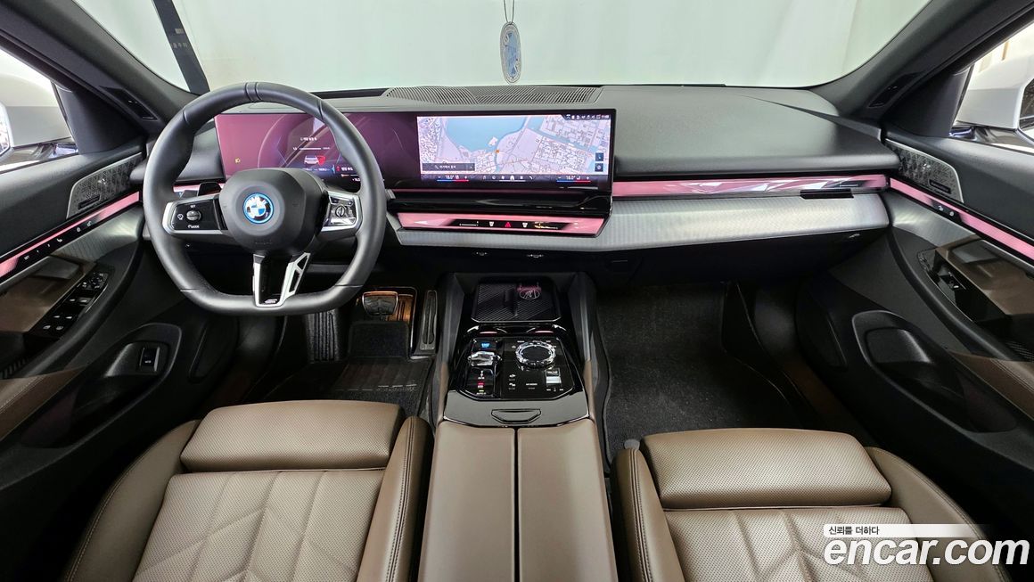 BMW i5 2025