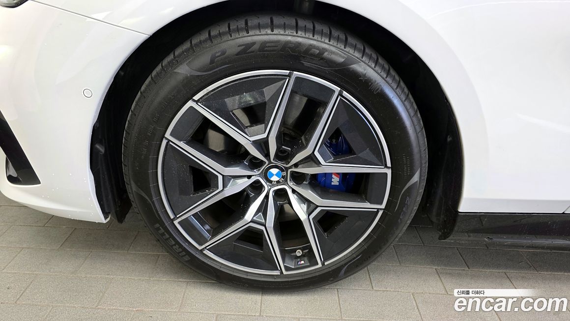 BMW i5 2025