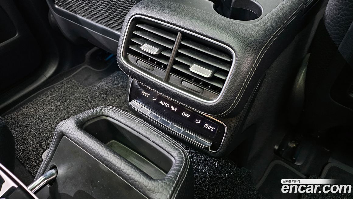 Mercedes-Benz GLS-Class 2020