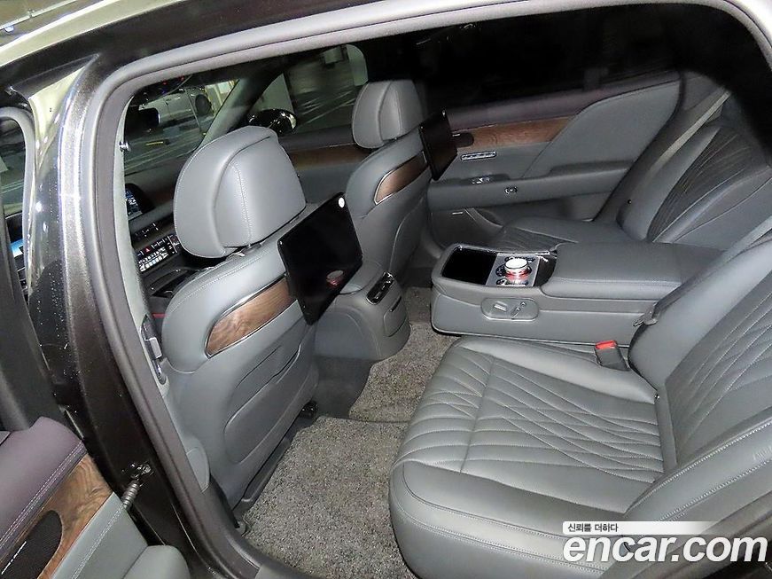 Genesis G90 2023