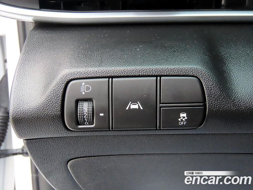 Hyundai AVANTE 2023