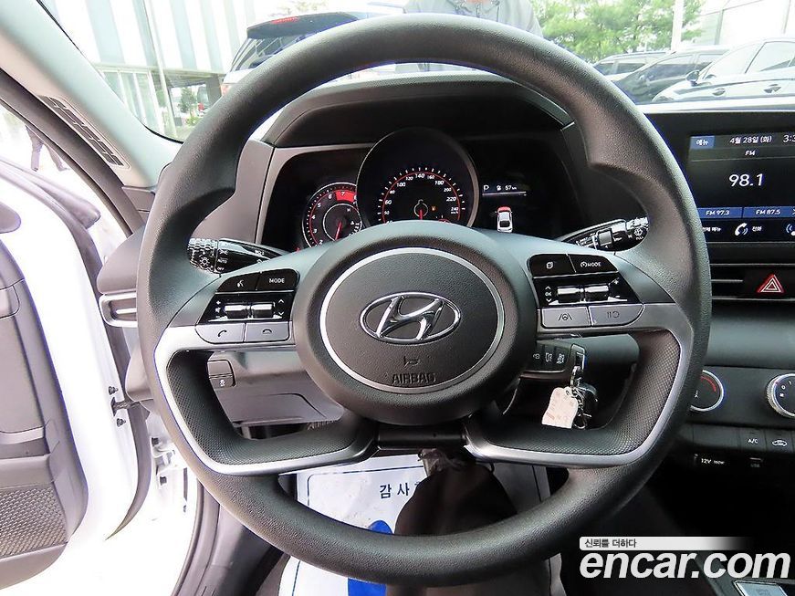Hyundai AVANTE 2023