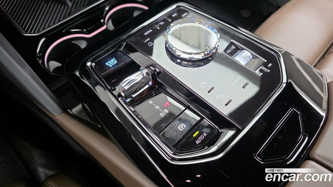 BMW i5 2025