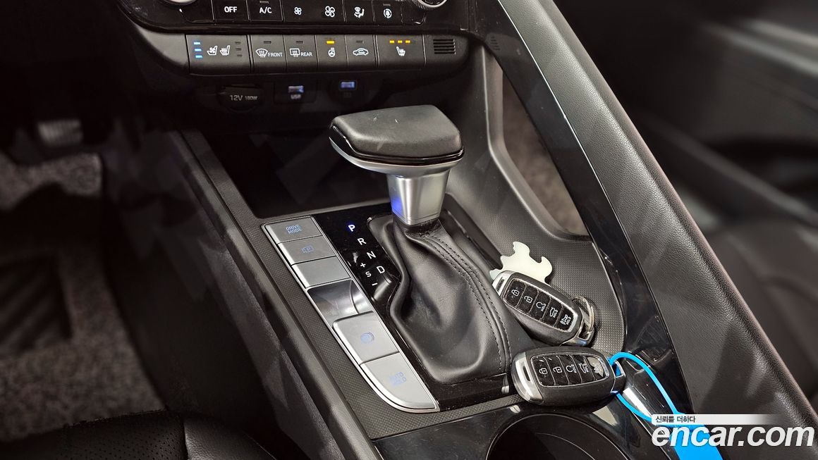 Hyundai AVANTE 2021