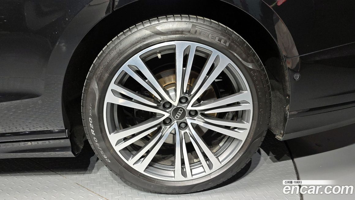 Audi A8 2023