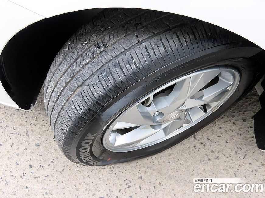 Hyundai AVANTE 2023