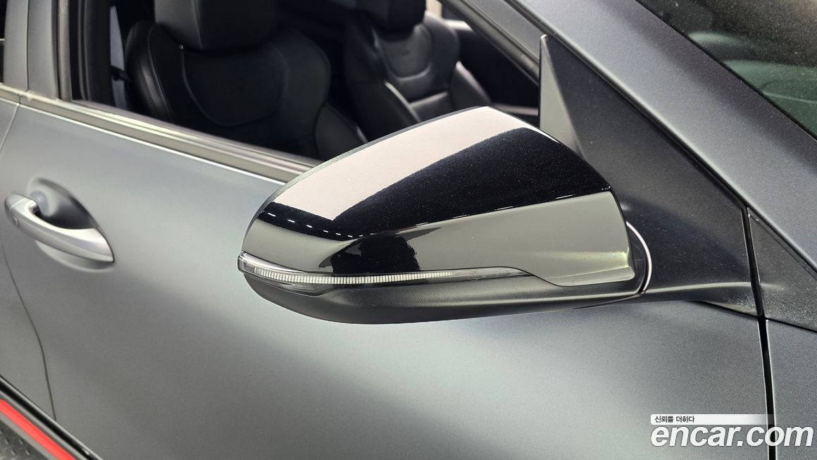 Hyundai Veloster 2021