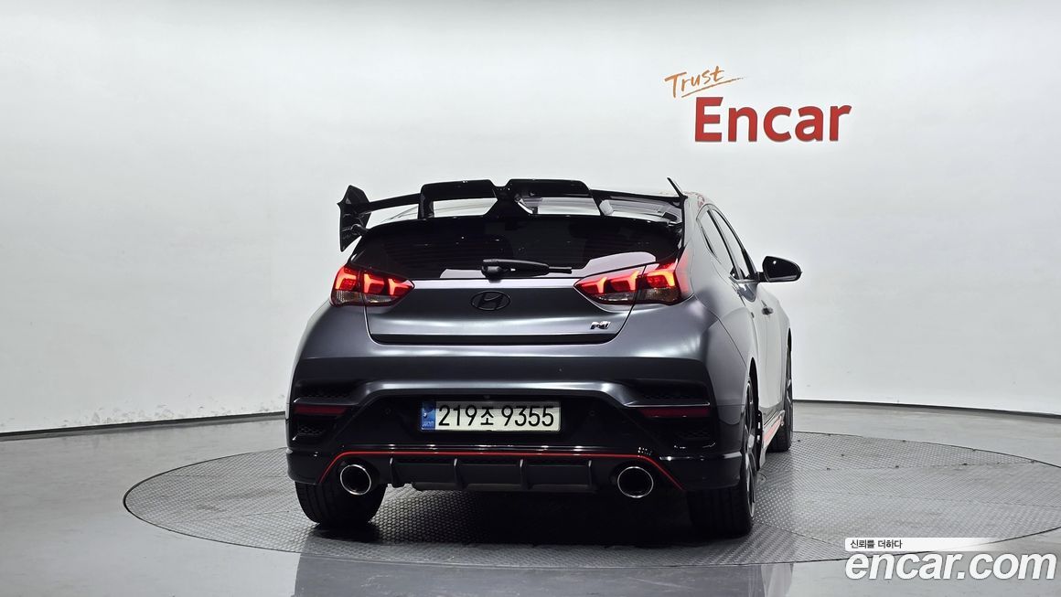 Hyundai Veloster 2021