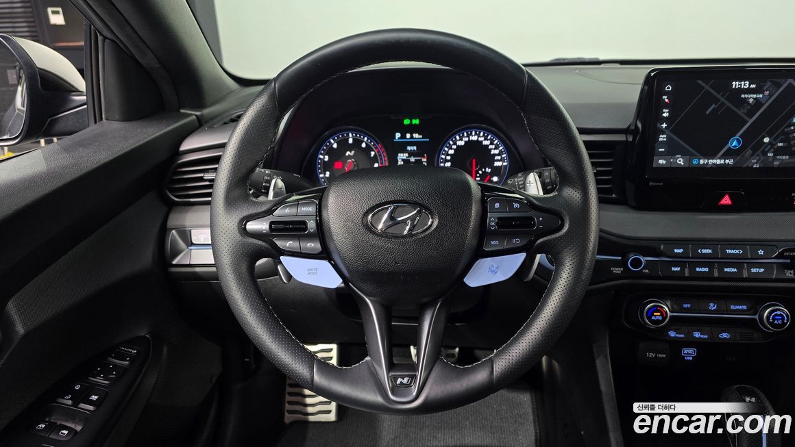 Hyundai Veloster 2021