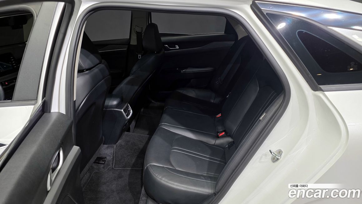 Kia K5 2021