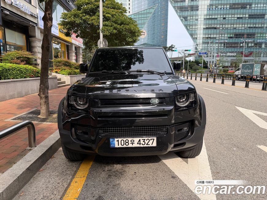 Land Rover Defender 2022