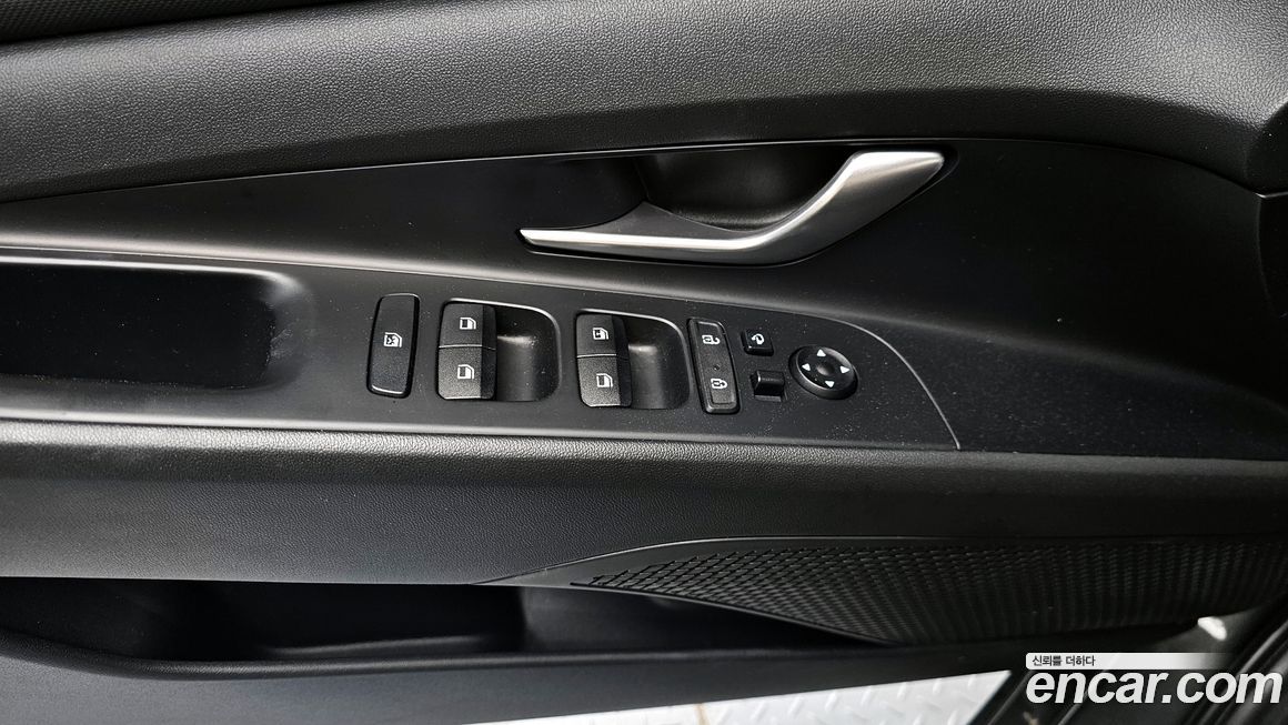 Hyundai AVANTE 2021
