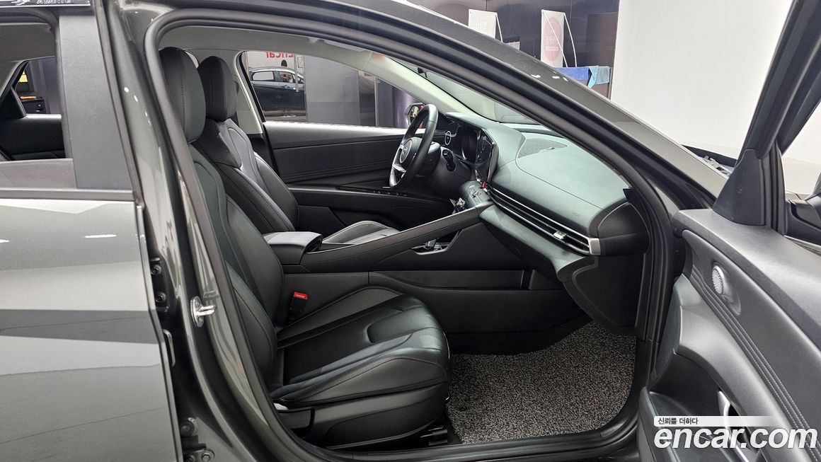 Hyundai AVANTE 2021
