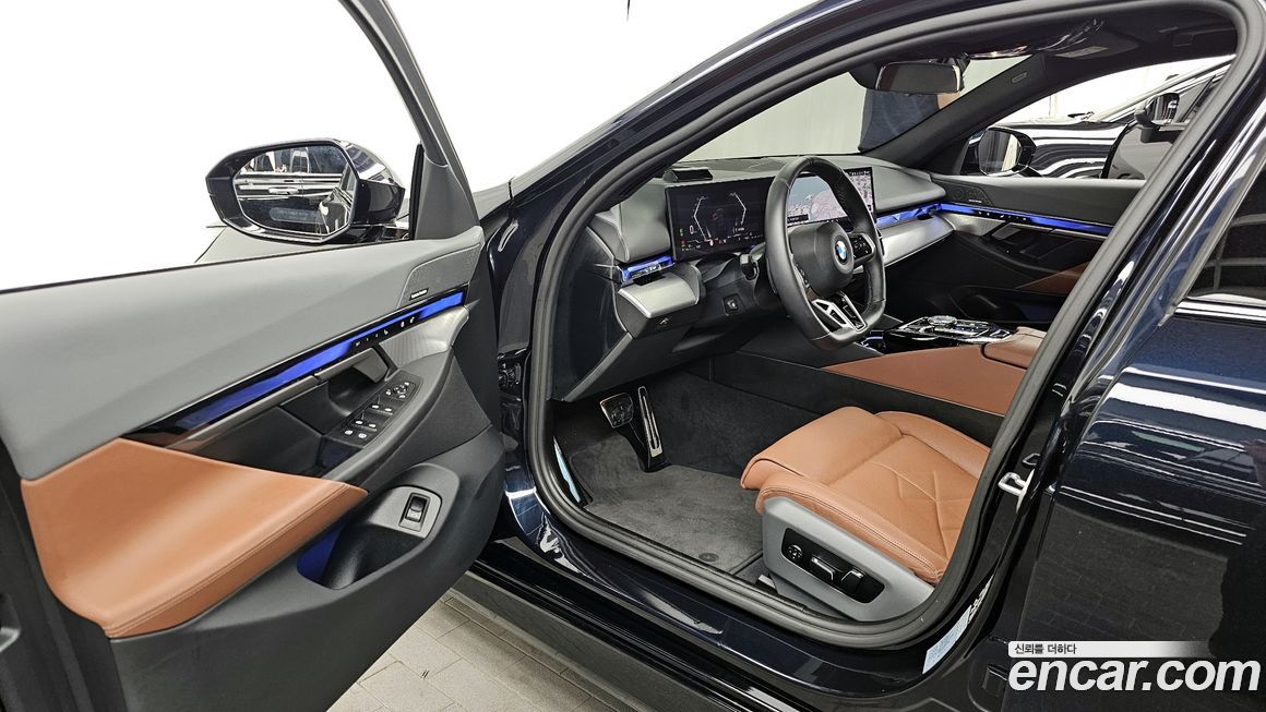 BMW 5-Series 2024