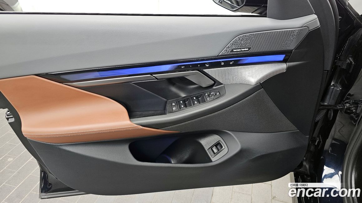 BMW 5-Series 2024