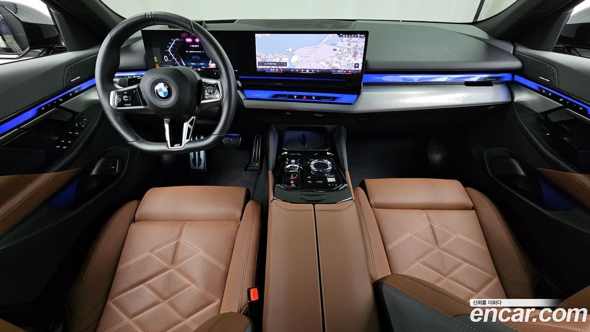 BMW 5-Series 2024
