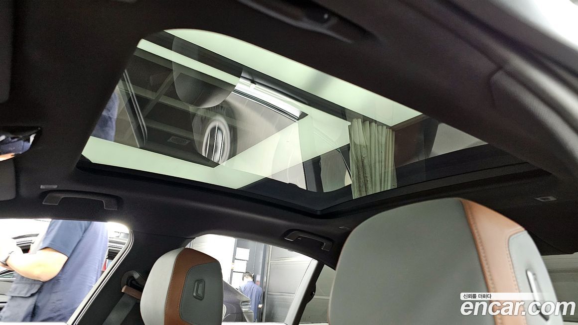 BMW 5-Series 2024