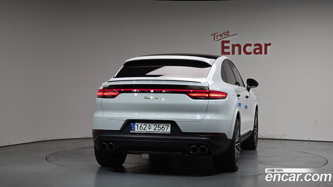 Porsche Cayenne 2021
