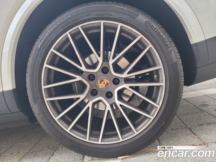 Porsche Cayenne 2023