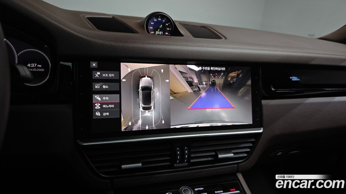 Porsche Cayenne 2021