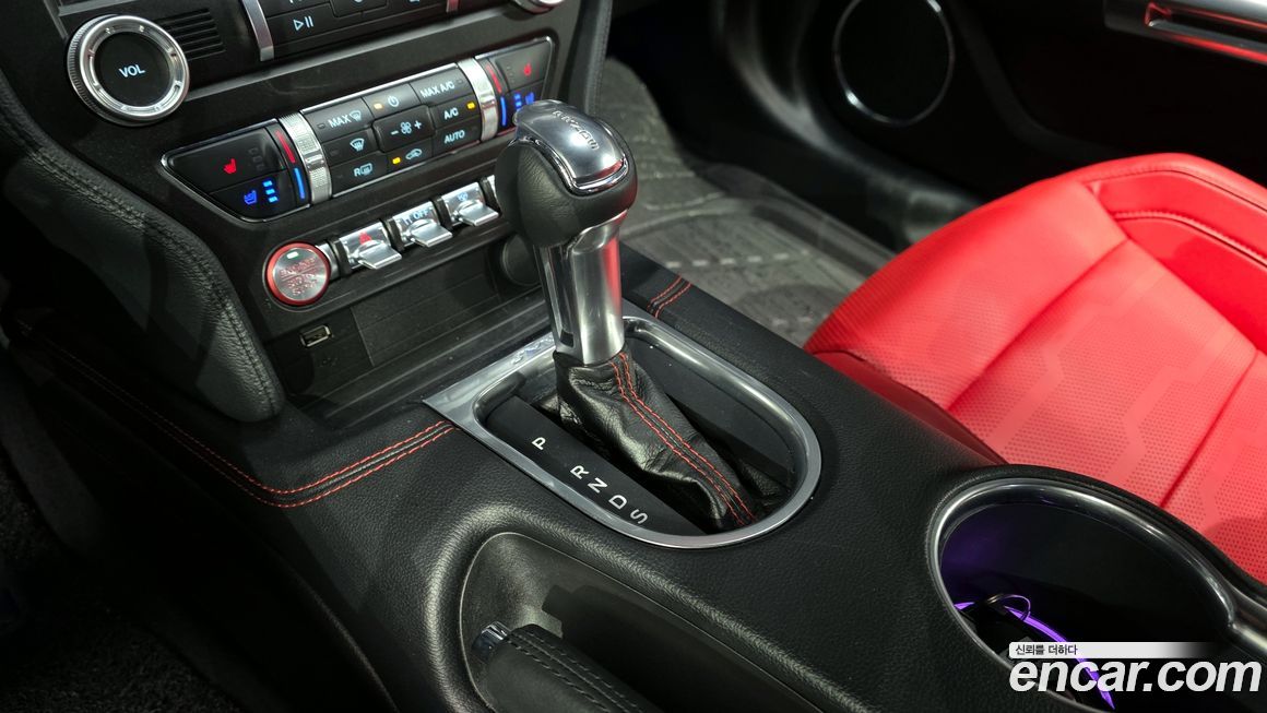 Ford Mustang 2021
