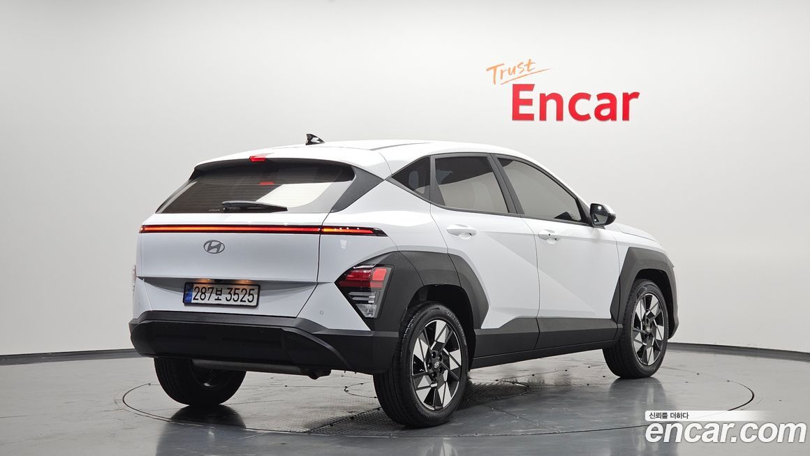 Hyundai Kona 2025
