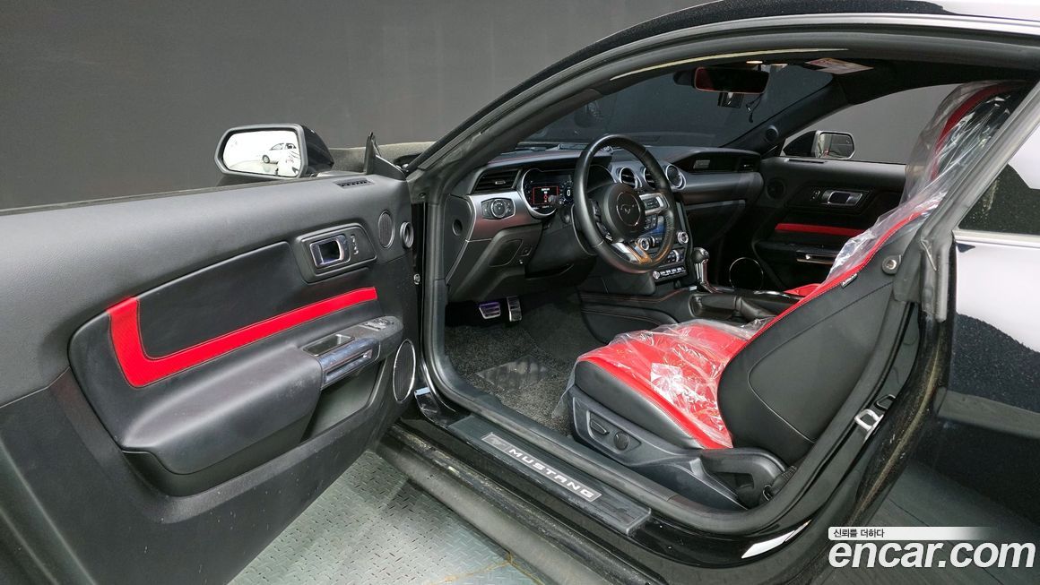 Ford Mustang 2021