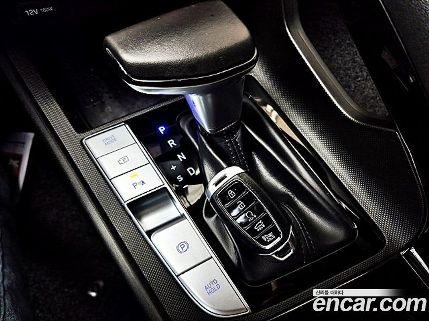 Hyundai AVANTE 2021