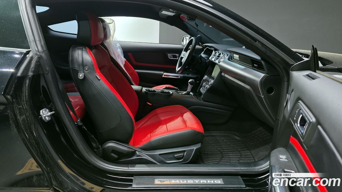 Ford Mustang 2021