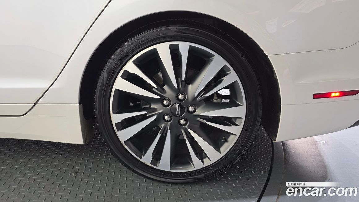 Lincoln MKZ 2017