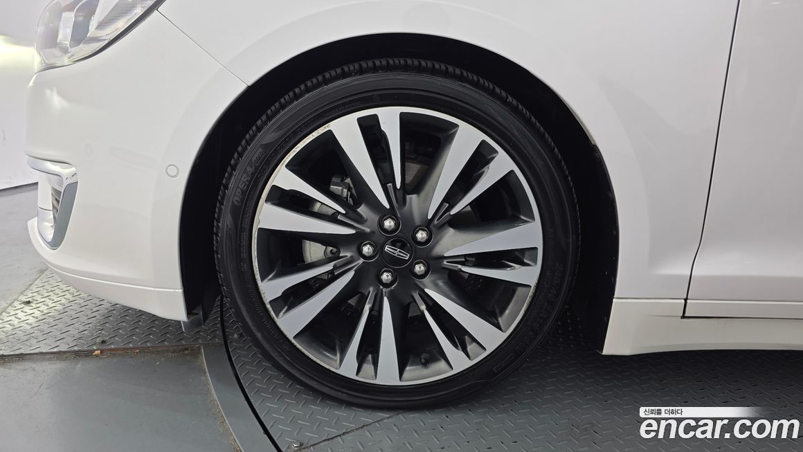 Lincoln MKZ 2017