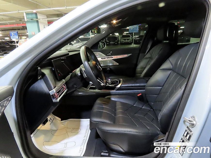 BMW i7 2023