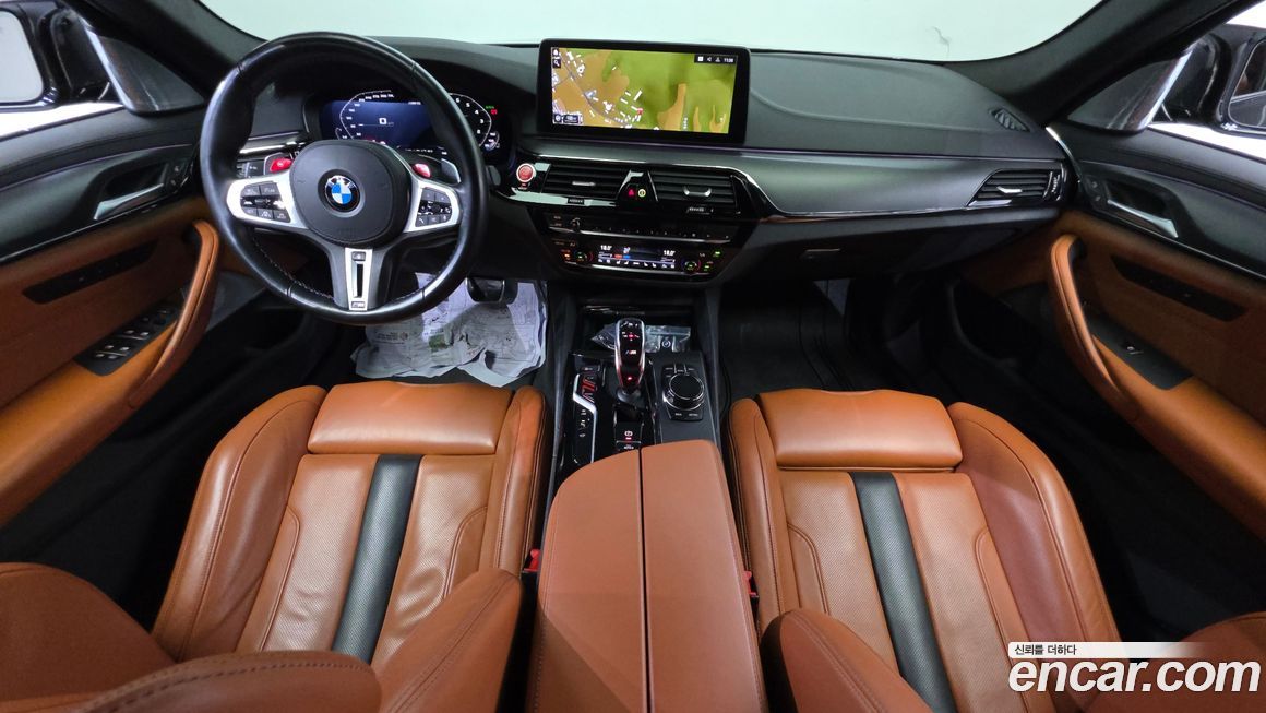 BMW M5 2022