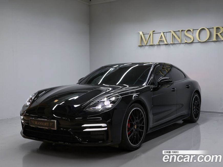 Porsche Panamera 2021