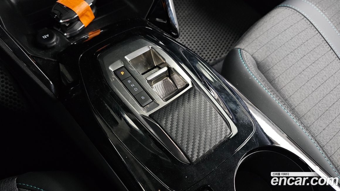 Peugeot 208 2022